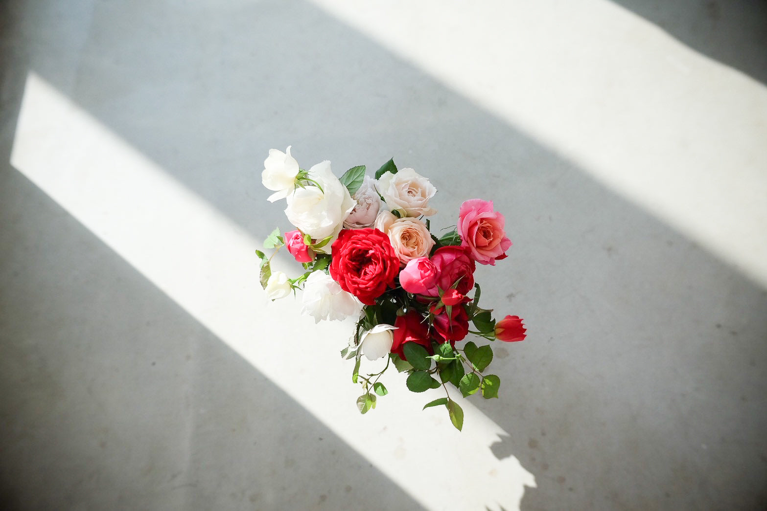 世界のお花の定期便】月×2回の1年分のブーケ。 世界のお花の定期便】月