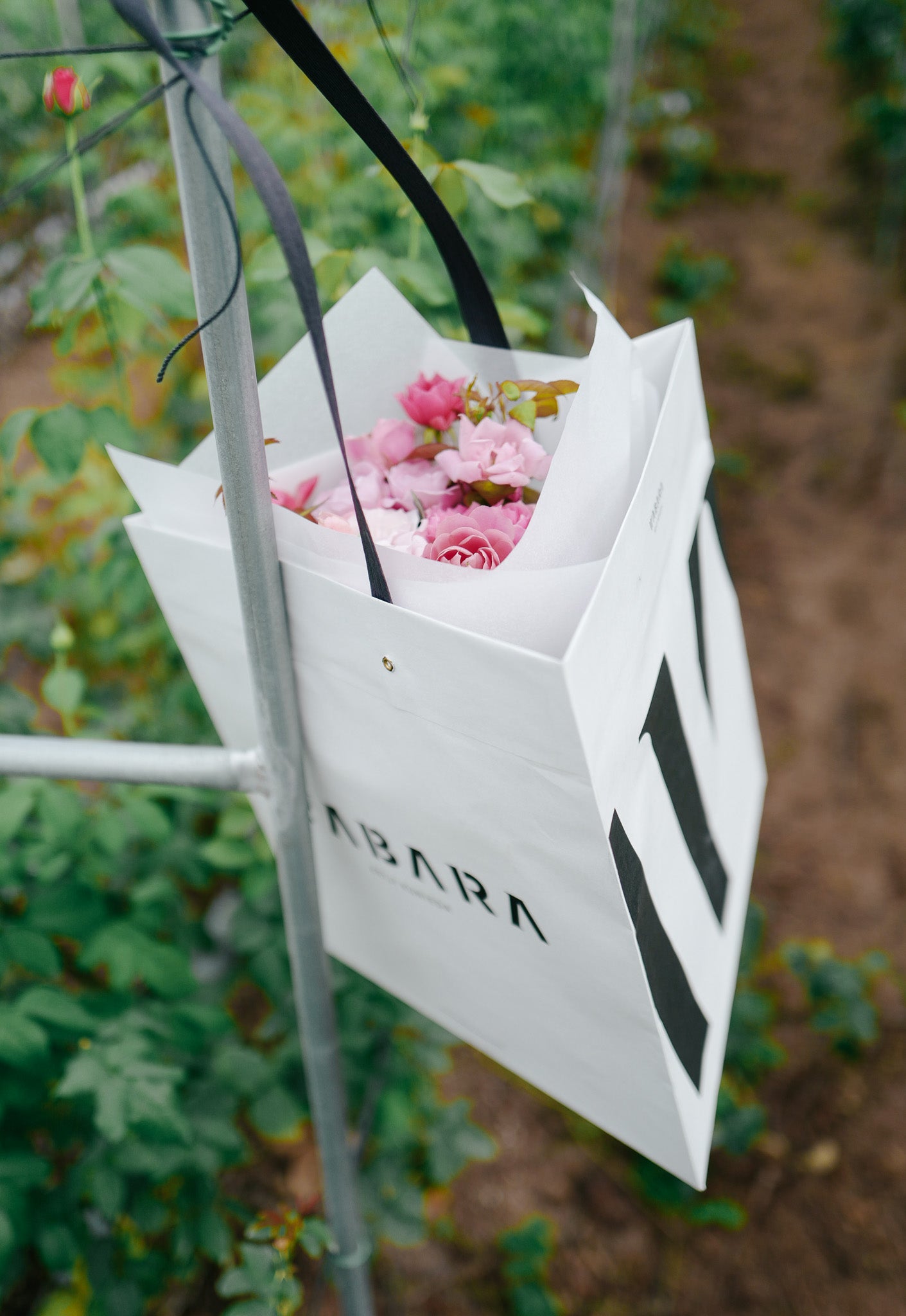 WABARAトライアングルバッグ – WABARA online store