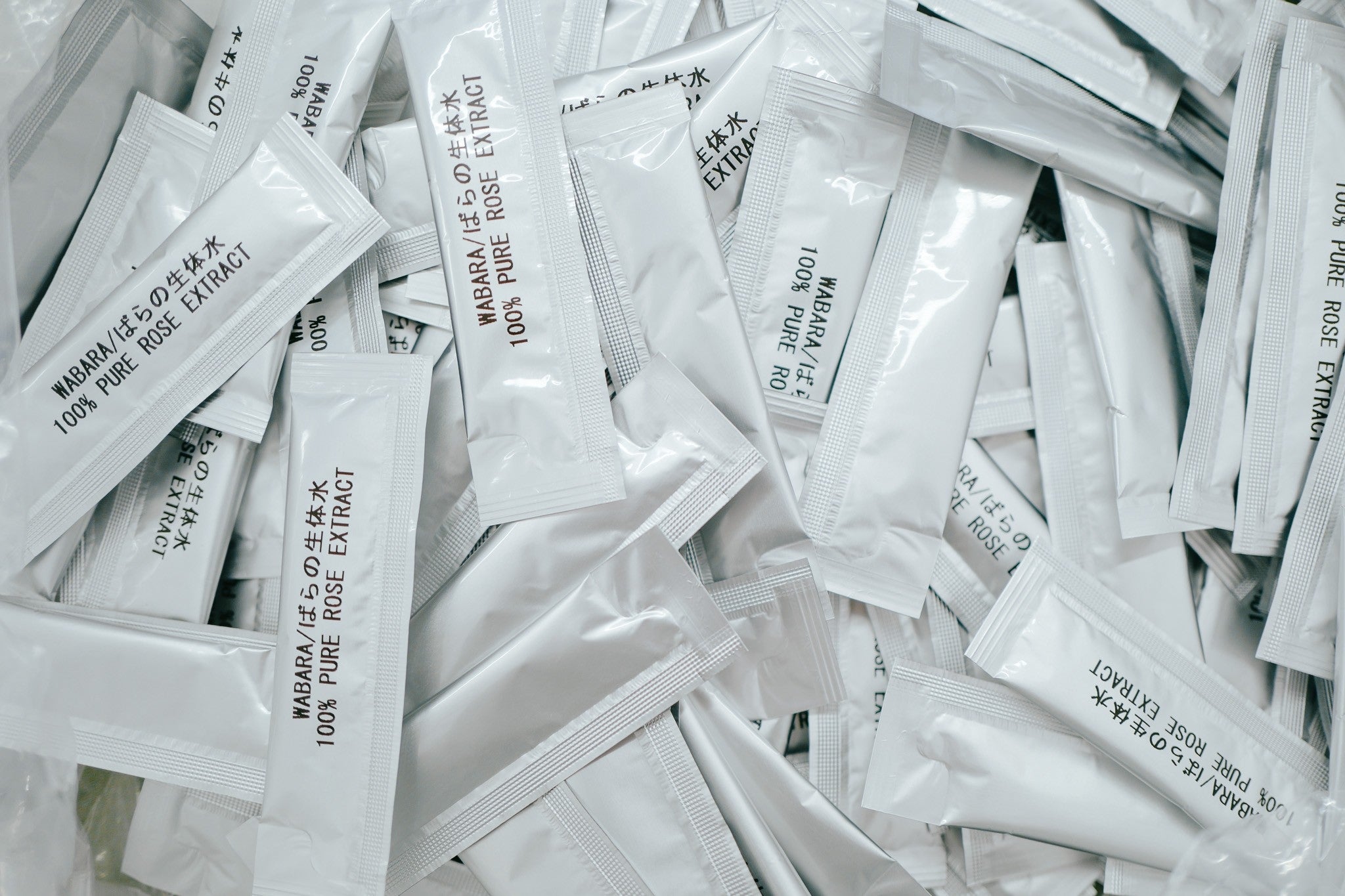 新パッケージ>ROSE WATER STICK (ばらの生体水スティック)【50ml